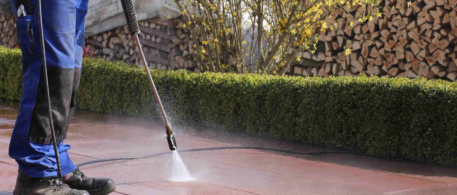 garden maintenance TW11